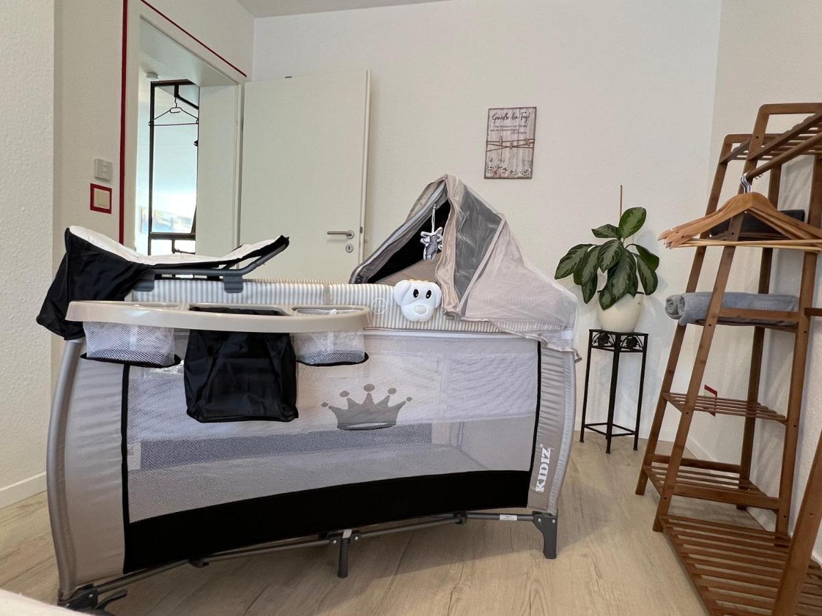 Golden Design Apartment Familie Business 6 Pers Buero Fitnessecke Naehe Messe Dus 1000 Mbit Дуйсбург Екстер'єр фото