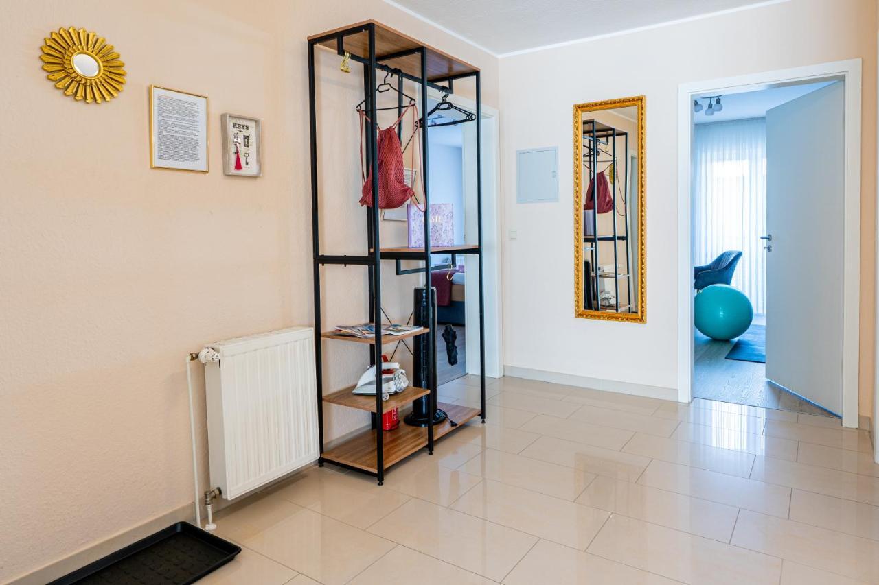 Golden Design Apartment Familie Business 6 Pers Buero Fitnessecke Naehe Messe Dus 1000 Mbit Дуйсбург Екстер'єр фото