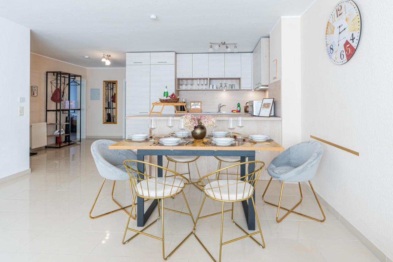 Golden Design Apartment Familie Business 6 Pers Buero Fitnessecke Naehe Messe Dus 1000 Mbit Дуйсбург Екстер'єр фото